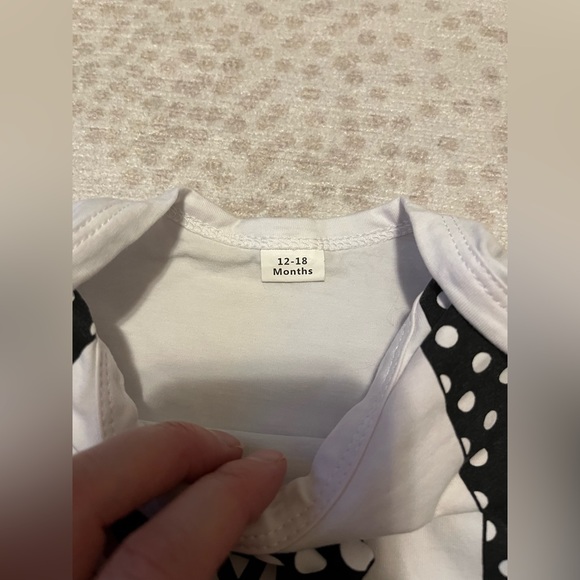 First Birthday Outfit - Picture 6 of 9